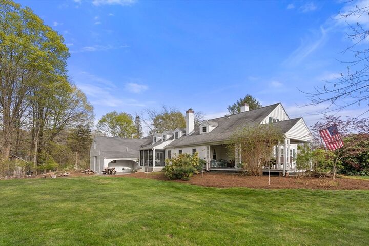 Property Photo:  187 Mill St  MA 01701 