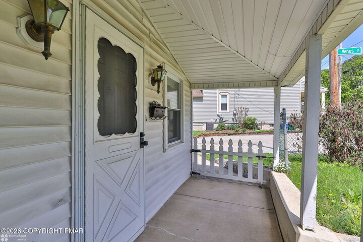 Property Photo:  1535 Monocacy Street  PA 18018 