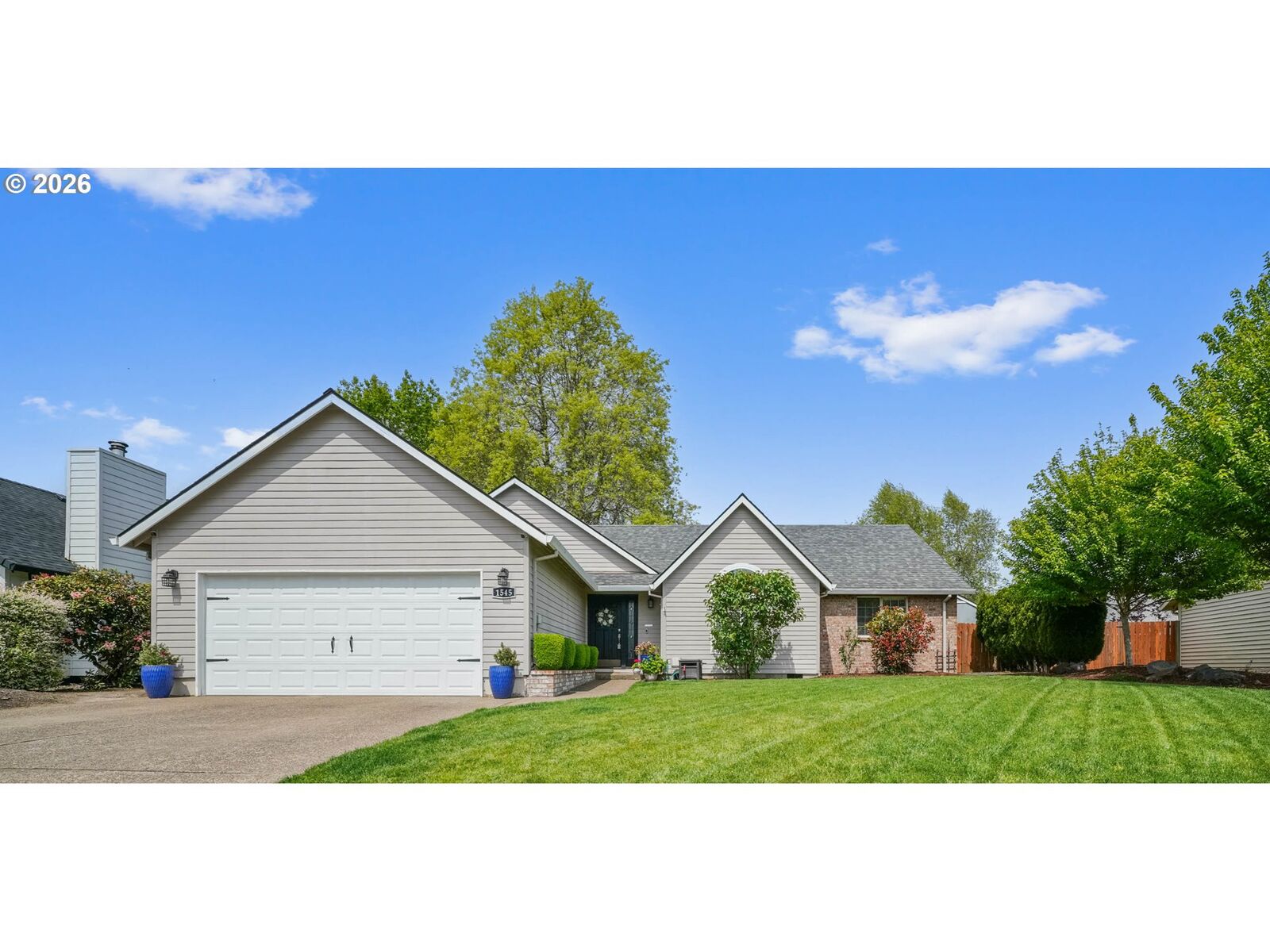 Property Photo:  1545 SW Hilary St  OR 97128 