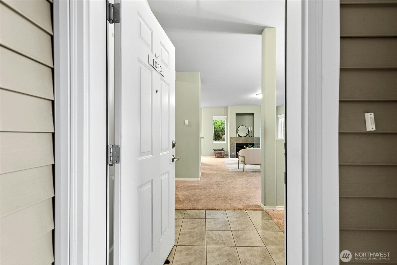 Property Photo:  14915  38th Dr  SE Ii1033  WA 98012 