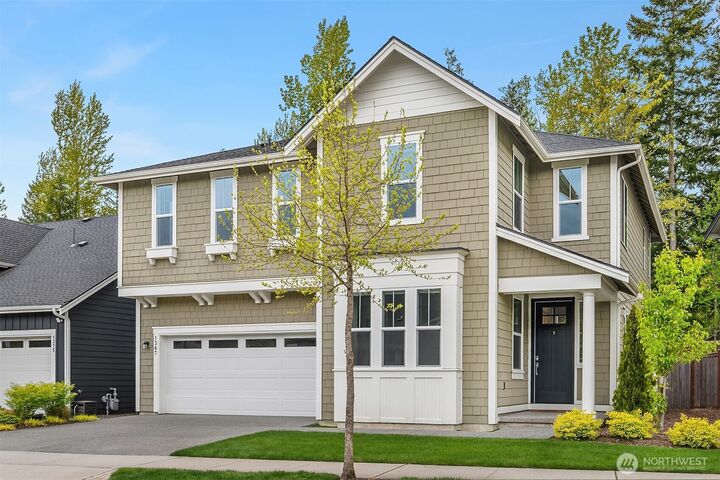 Property Photo:  1367  Bandera Avenue SE  WA 98045 