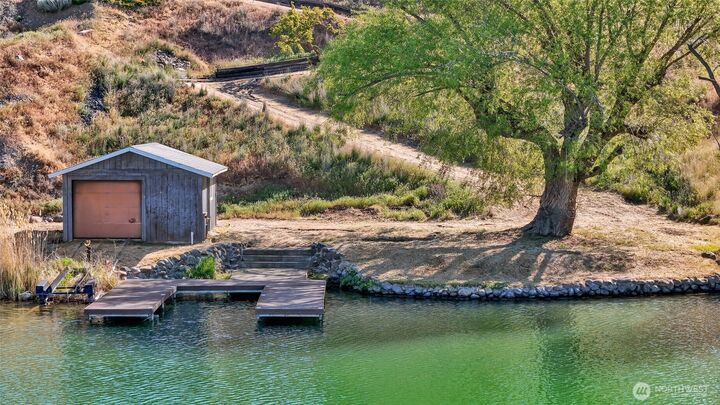 Property Photo:  306 N Crestview Drive  WA 98837 