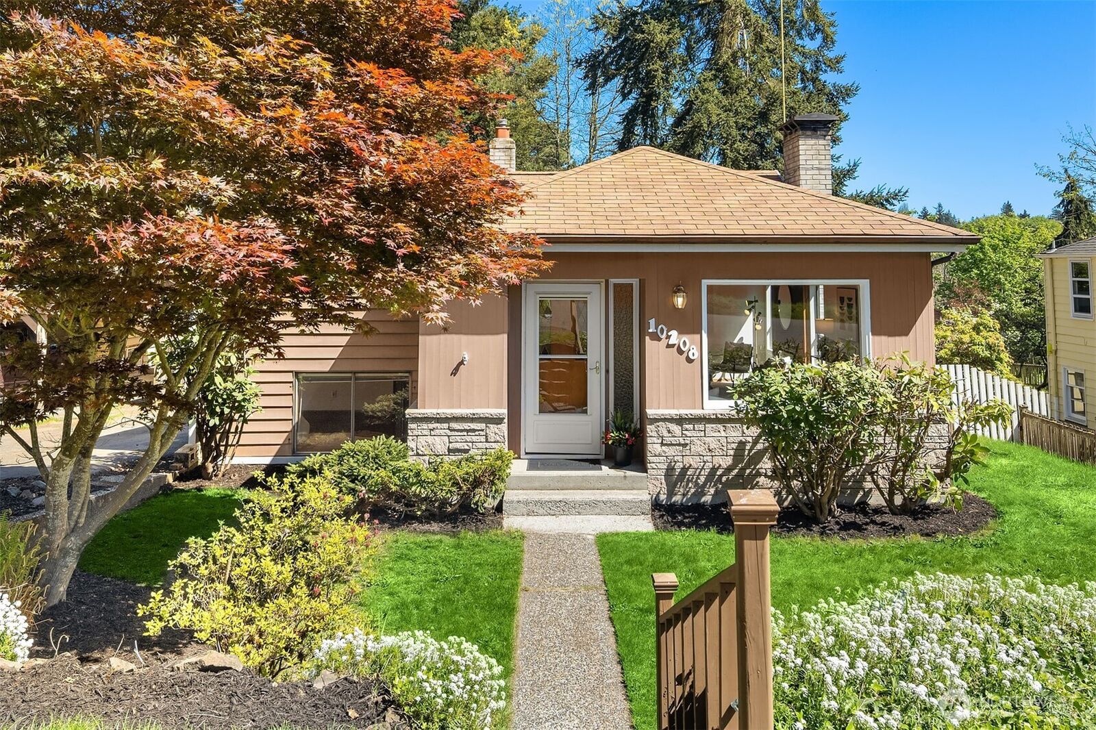 Property Photo:  10208  23rd Avenue NE  WA 98125 