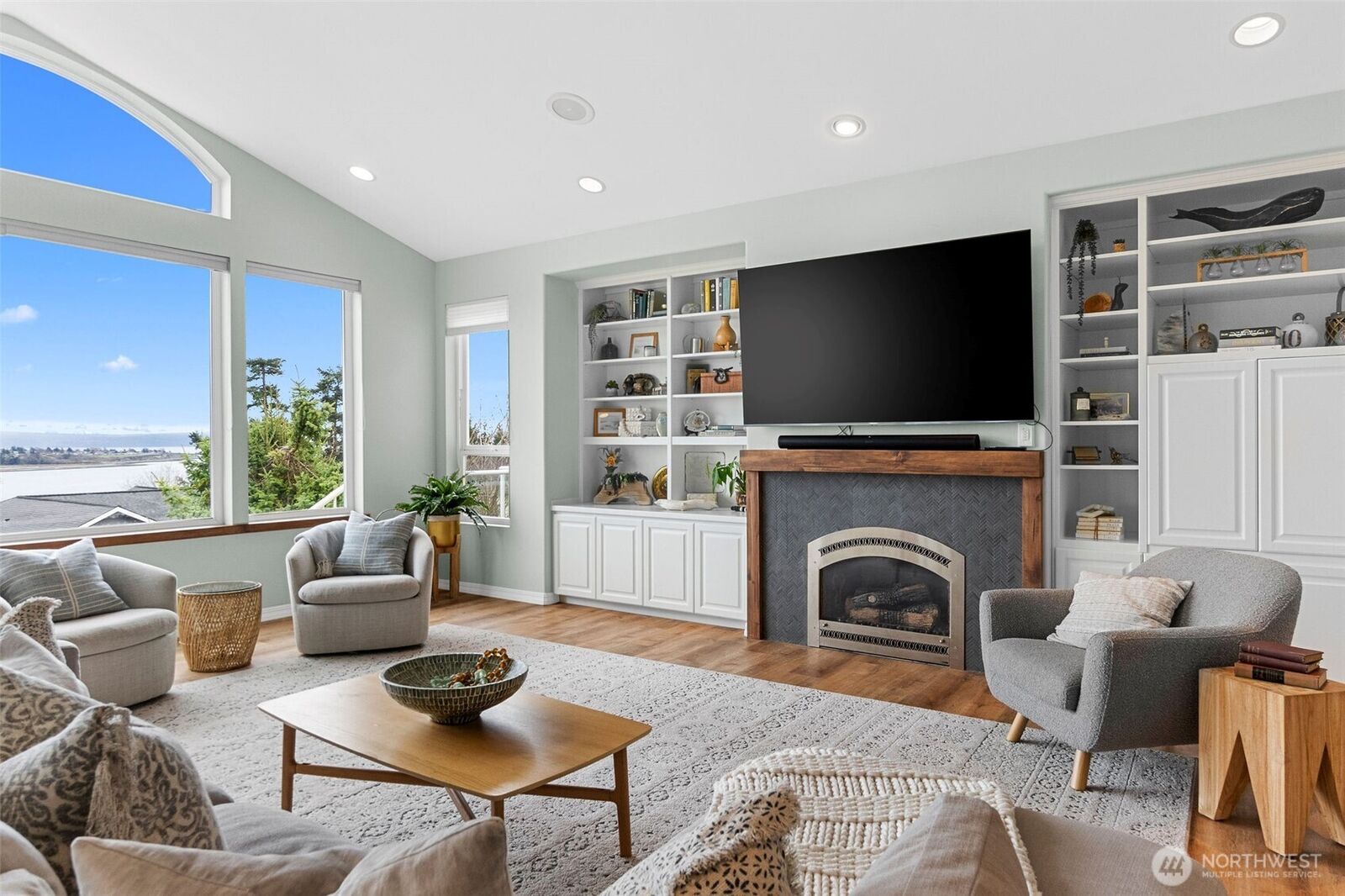 Property Photo:  2411 SW Freund Street  WA 98277 