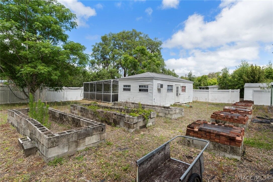 Property Photo:  8429 S Linden Point  FL 34436 