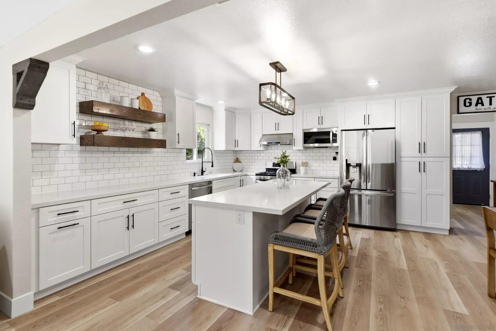 Property Photo:  11366 Camarosa Circle  CA 92126 