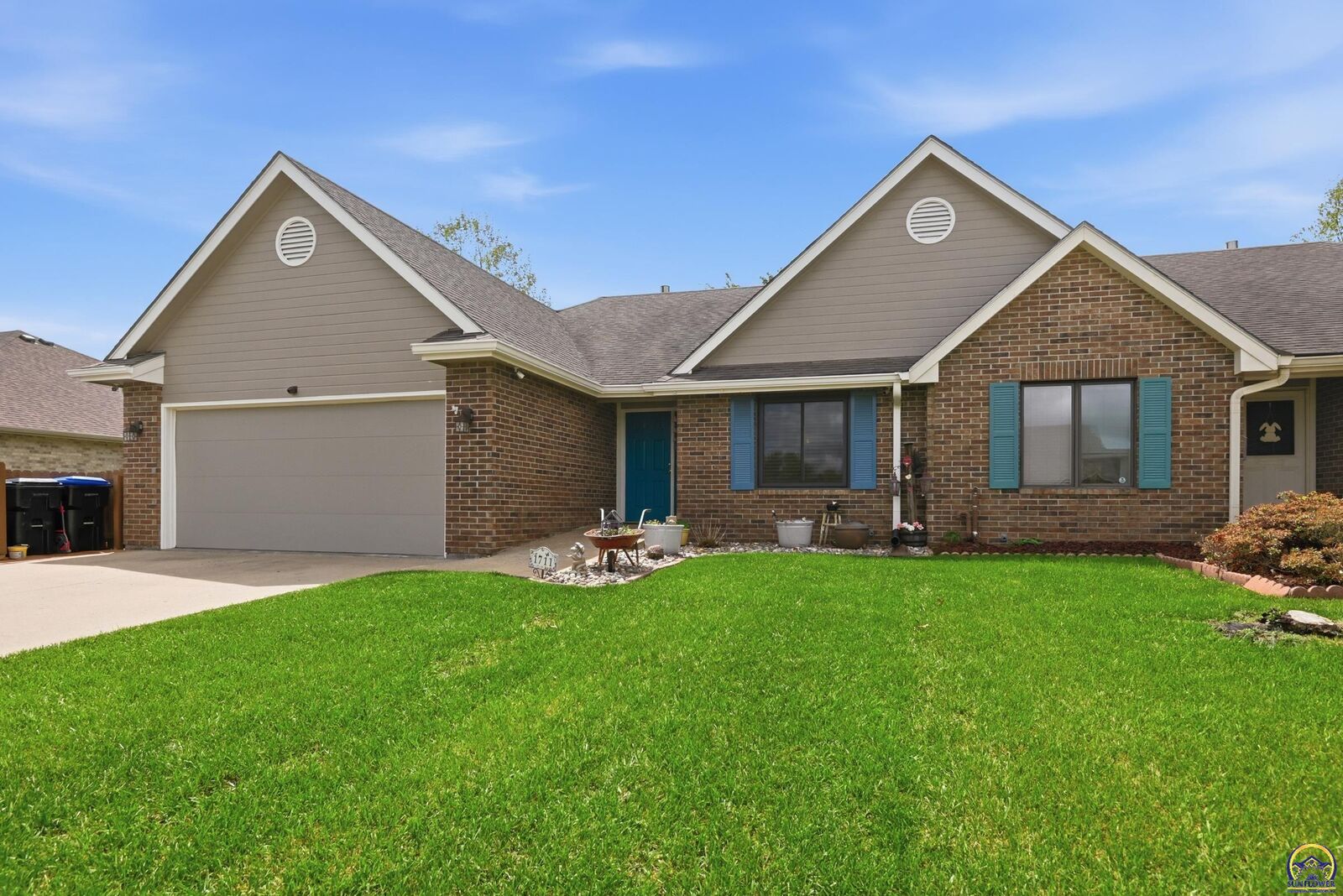 Property Photo:  1711 SE 43rd Ter  KS 66609 