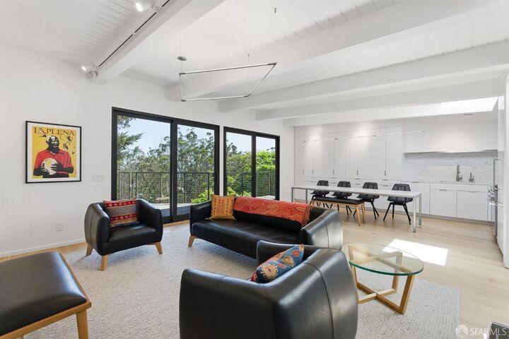 Property Photo:  74 Midcrest Way  CA 94127 
