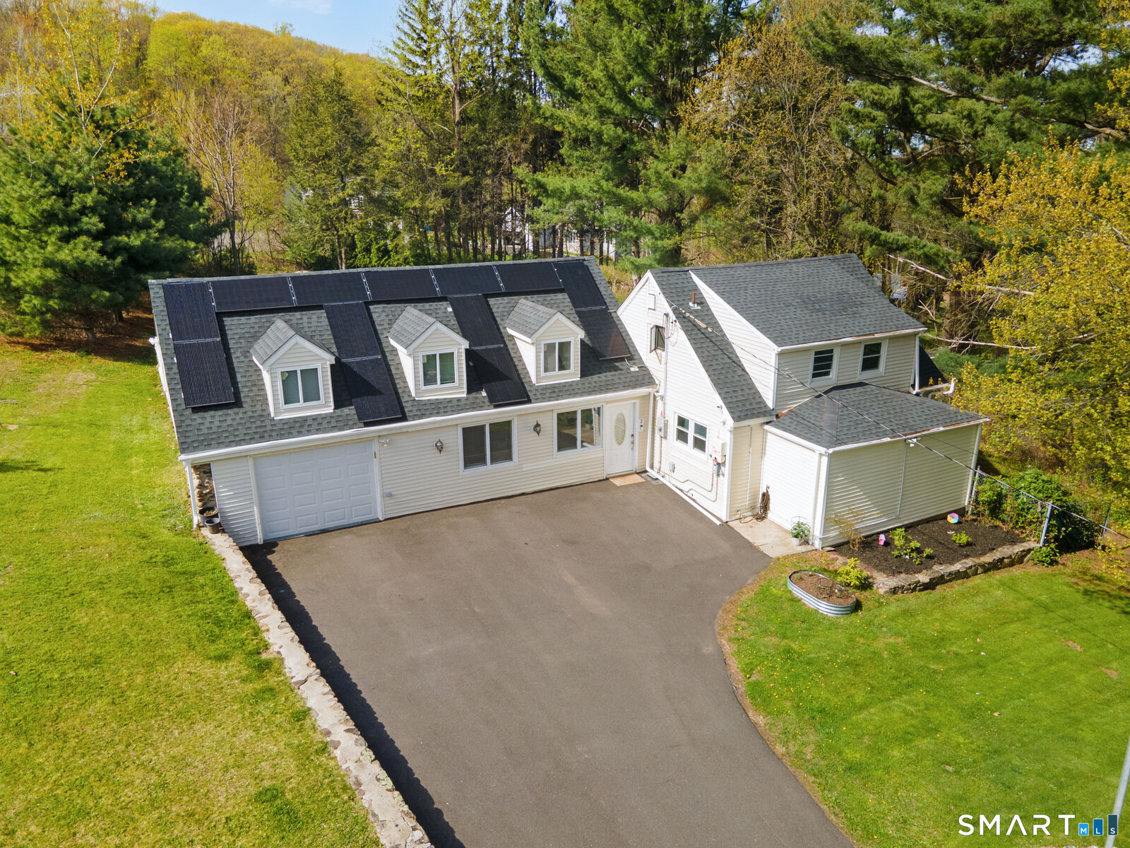 Property Photo:  2 Apple Hill Road  CT 06716 