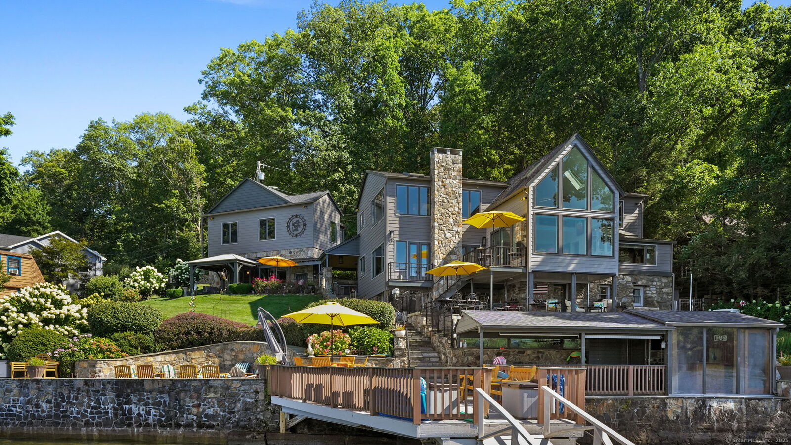 Property Photo:  5 Shady Knolls  CT 06811 