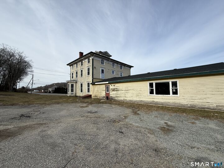 Property Photo:  7 Baltic Road  CT 06254 