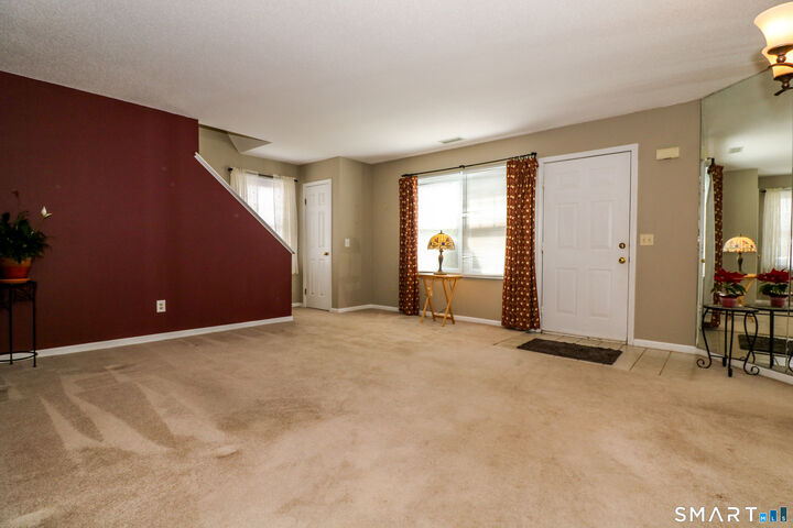 Property Photo:  1002 Briarwood Court 1002  CT 06067 