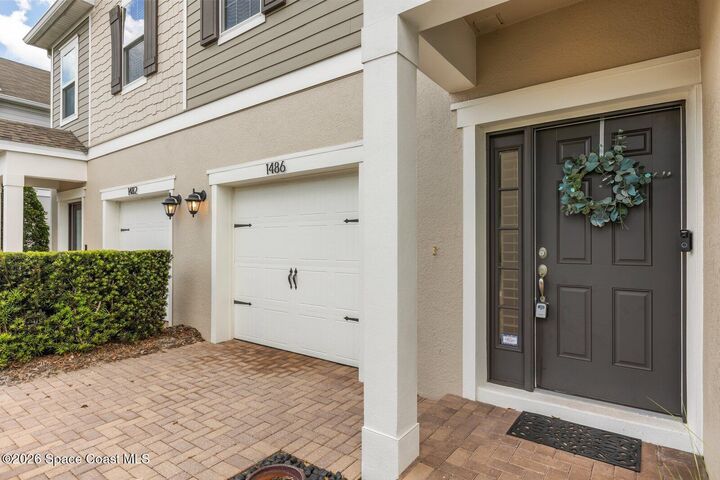 Property Photo: 1486 Round Rock Court FL 32765