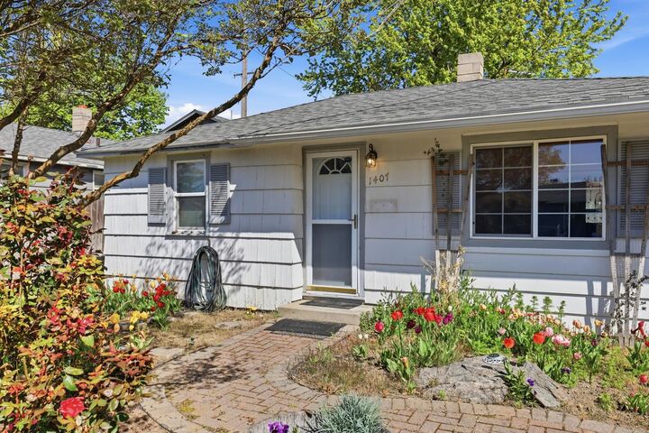 Property Photo:  1407 E Nebraska Ave  WA 99208 