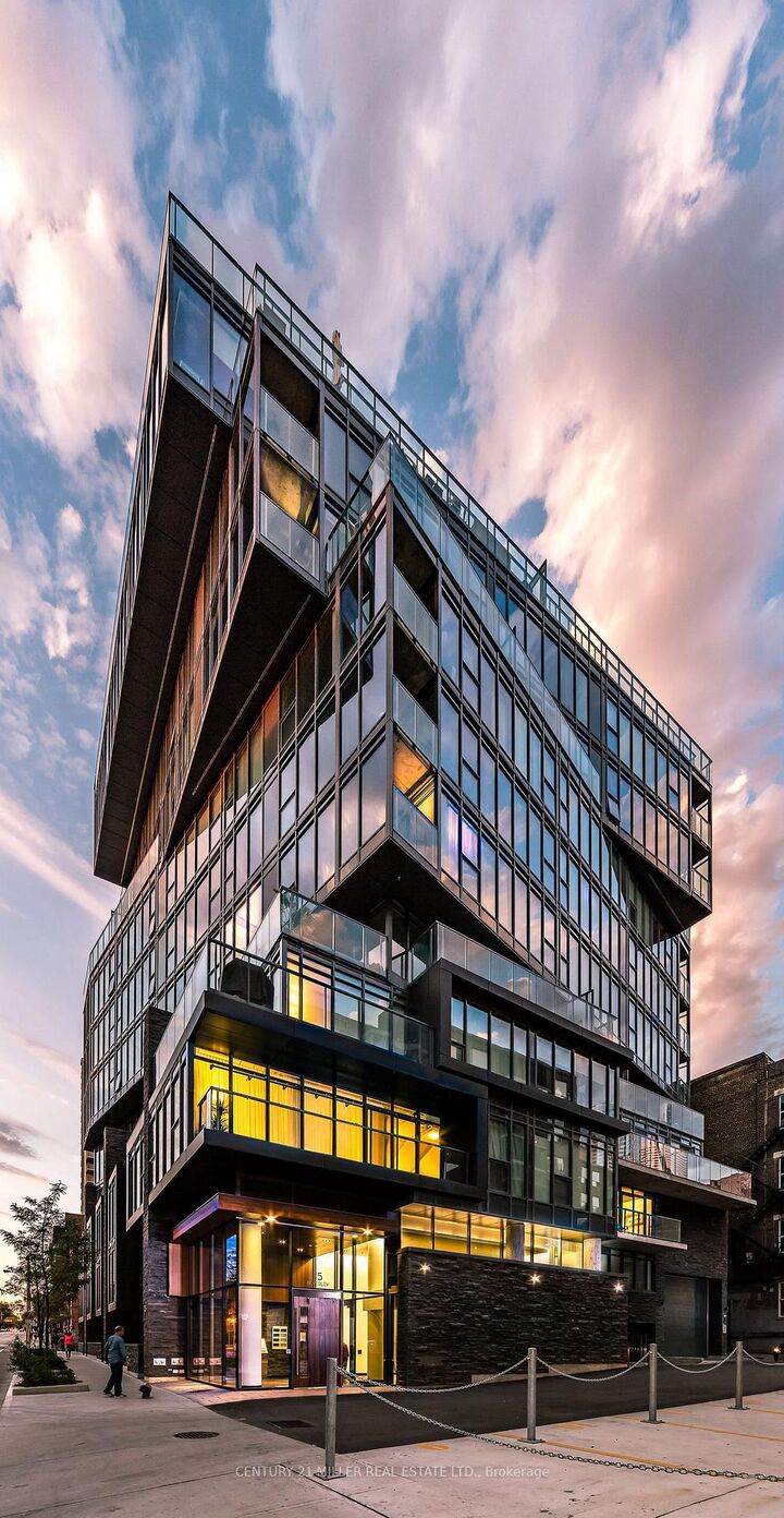 Property Photo:  15 Beverley Street 301  ON M5T 1X8 