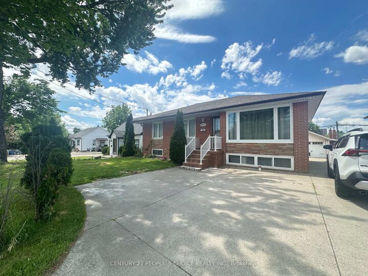 Property Photo: 2864 Weston Road ON M9M 2S3