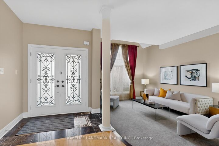 Property Photo: 2481 Whistling Springs Crescent ON L6M 5G3