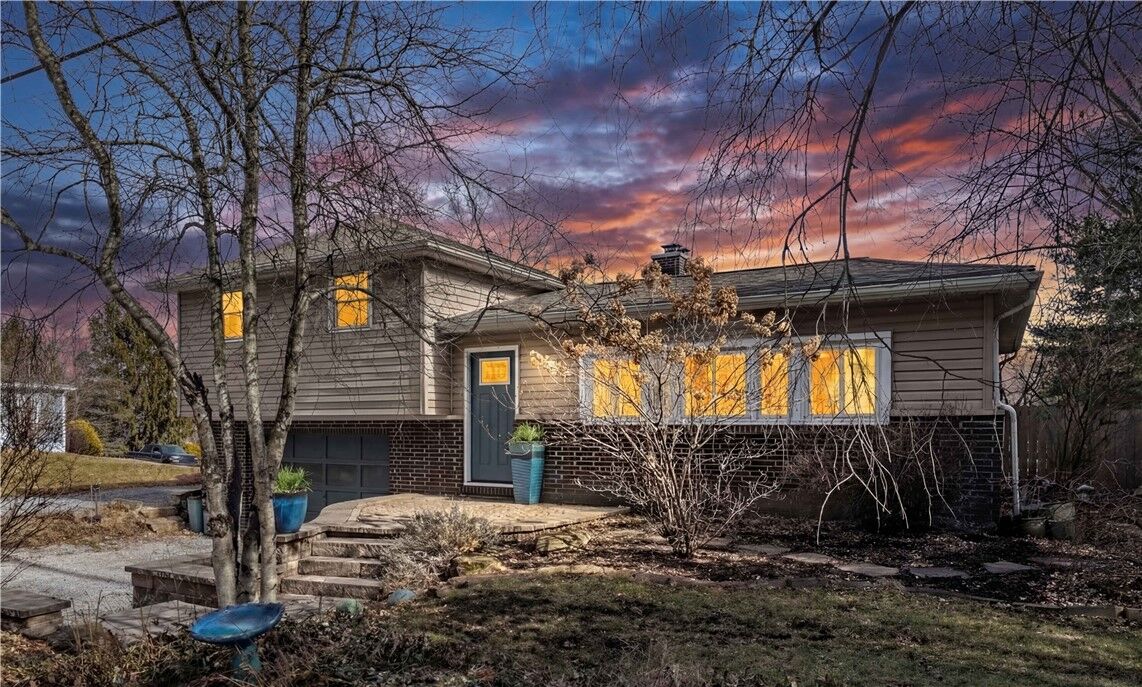 Property Photo:  469 Mars Valencia Road  PA 16059 
