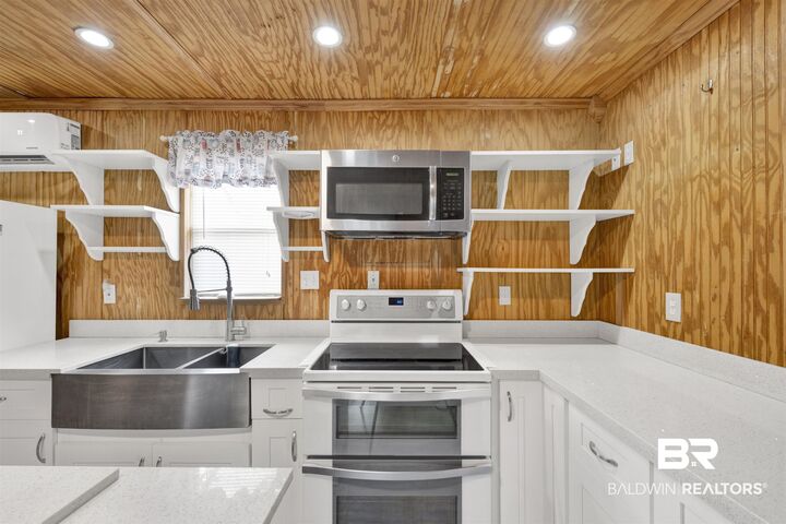 Property Photo:  516 Elberta Loop  AL 36549 
