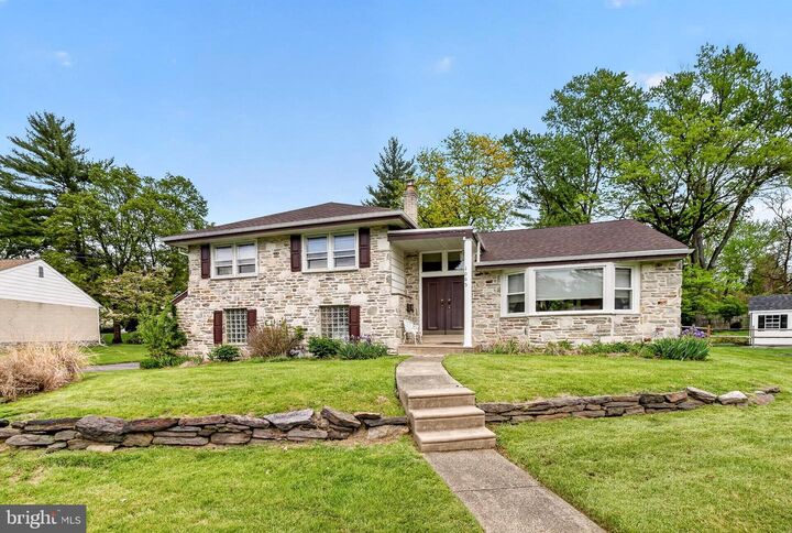 Property Photo:  1005 Quill Lane  PA 19075 