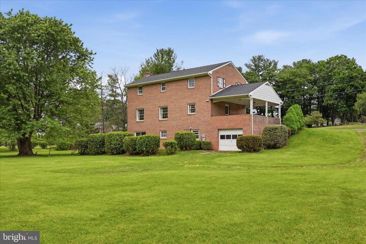 Property Photo: 103 Cambridge Place VA 22601