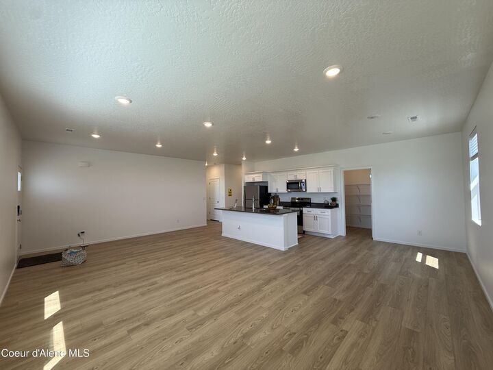 Property Photo:  5302 E Antares Ln  ID 83854 