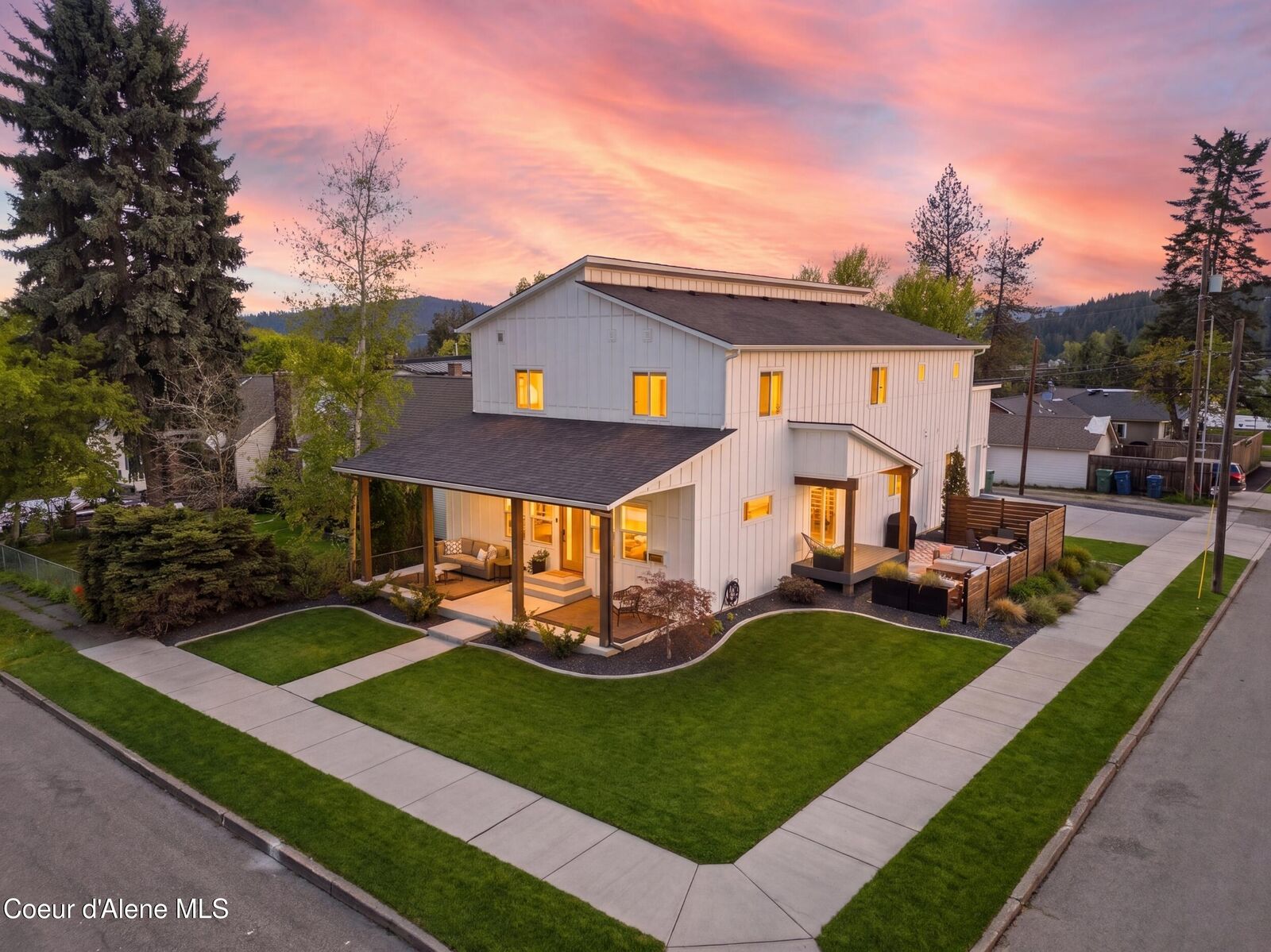 Property Photo:  919 N C St  ID 83814 