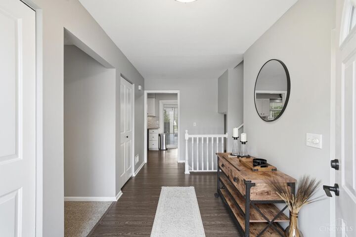 Property Photo:  5318 Chatelaine Court  OH 45247 