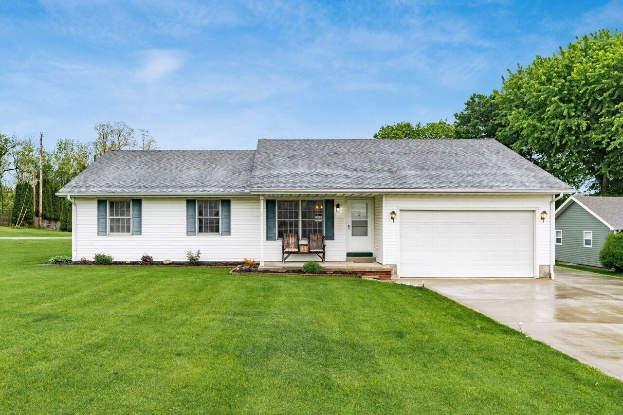 Property Photo:  6159 Watkins SW Road  OH 43062 