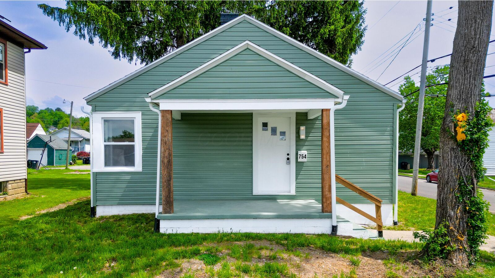 Property Photo:  754 Munson Avenue  OH 43701 