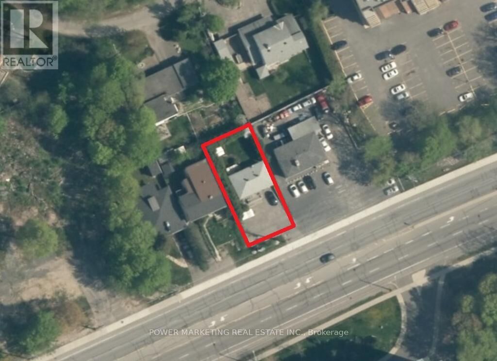 Property Photo:  835 Montreal Road  ON K1K 0S9 