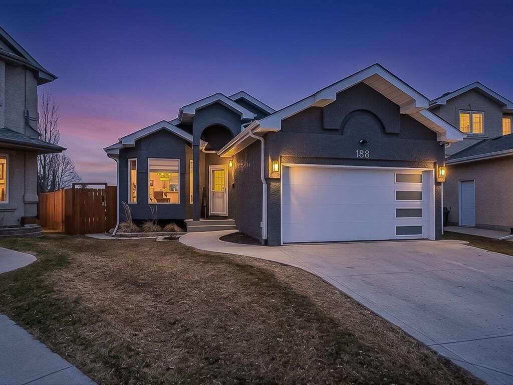 Property Photo:  188 Orum Drive  MB R3W 1P1 