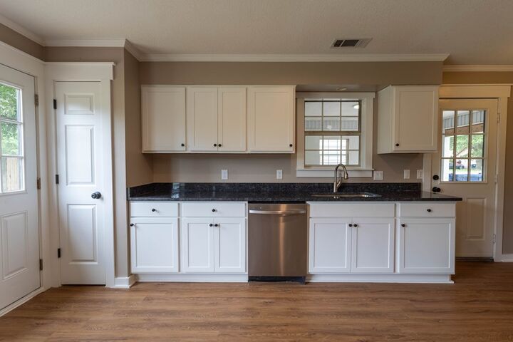 Property Photo:  470 E Brick  AR 72364 