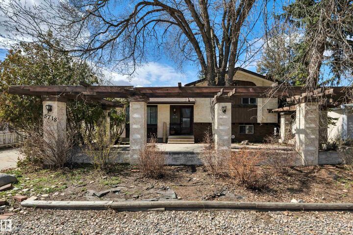 Property Photo: 5718 Garden Meadows Drive AB T9A 2L6