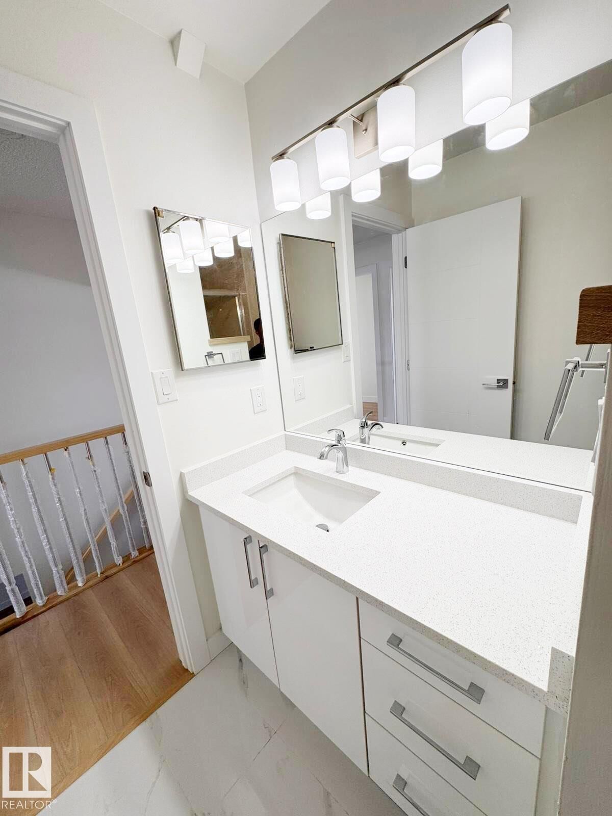 Property Photo: 20 Hunt Road NW AB T5A 4C4