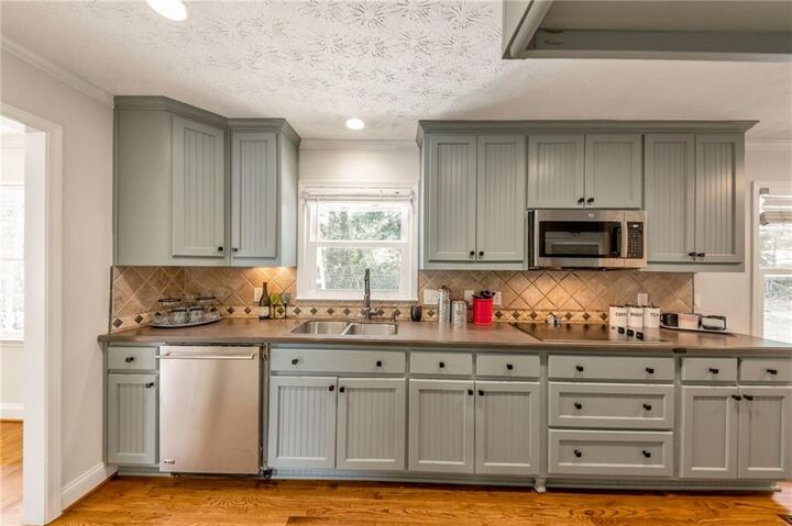 Property Photo: 180 Dublin Court SW GA 30126