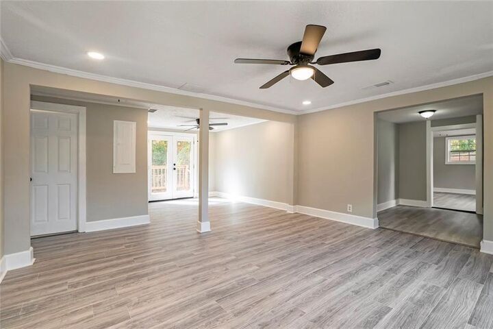 Property Photo:  4920 Hiram Lithia Springs Road Southwest Road  GA 30127 
