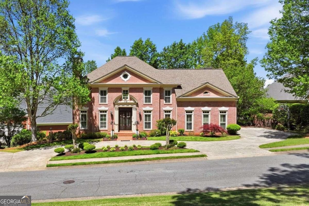 Property Photo: 2336 Edgemere Lake Circle GA 30062