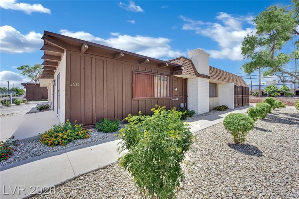 Property Photo: 2635 Heritage Court NV 89121