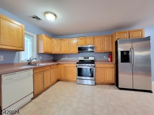Property Photo:  154 Norwood Ave 2  NJ 07644 
