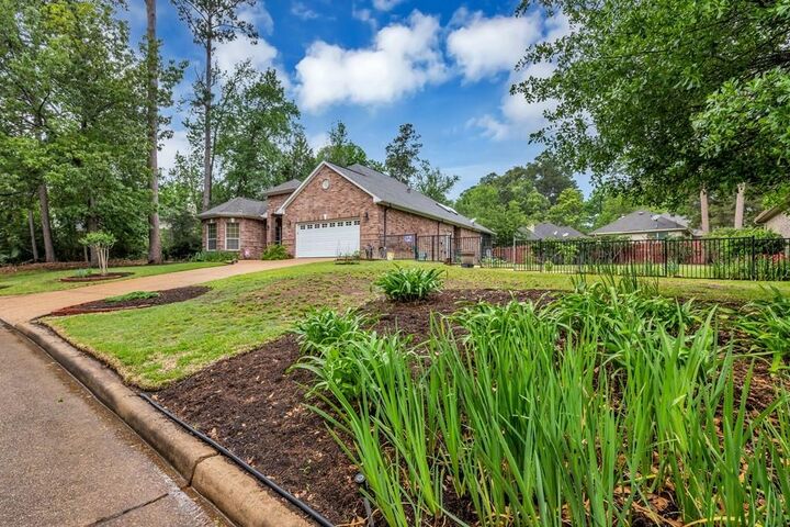 Property Photo:  13414 Cherry Hill Drive  TX 77356 