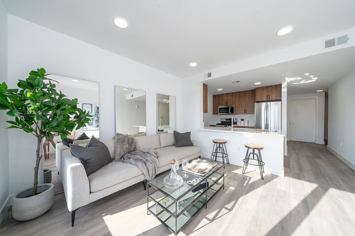 Property Photo:  1410 Palisade Ave 408  NJ 07087 