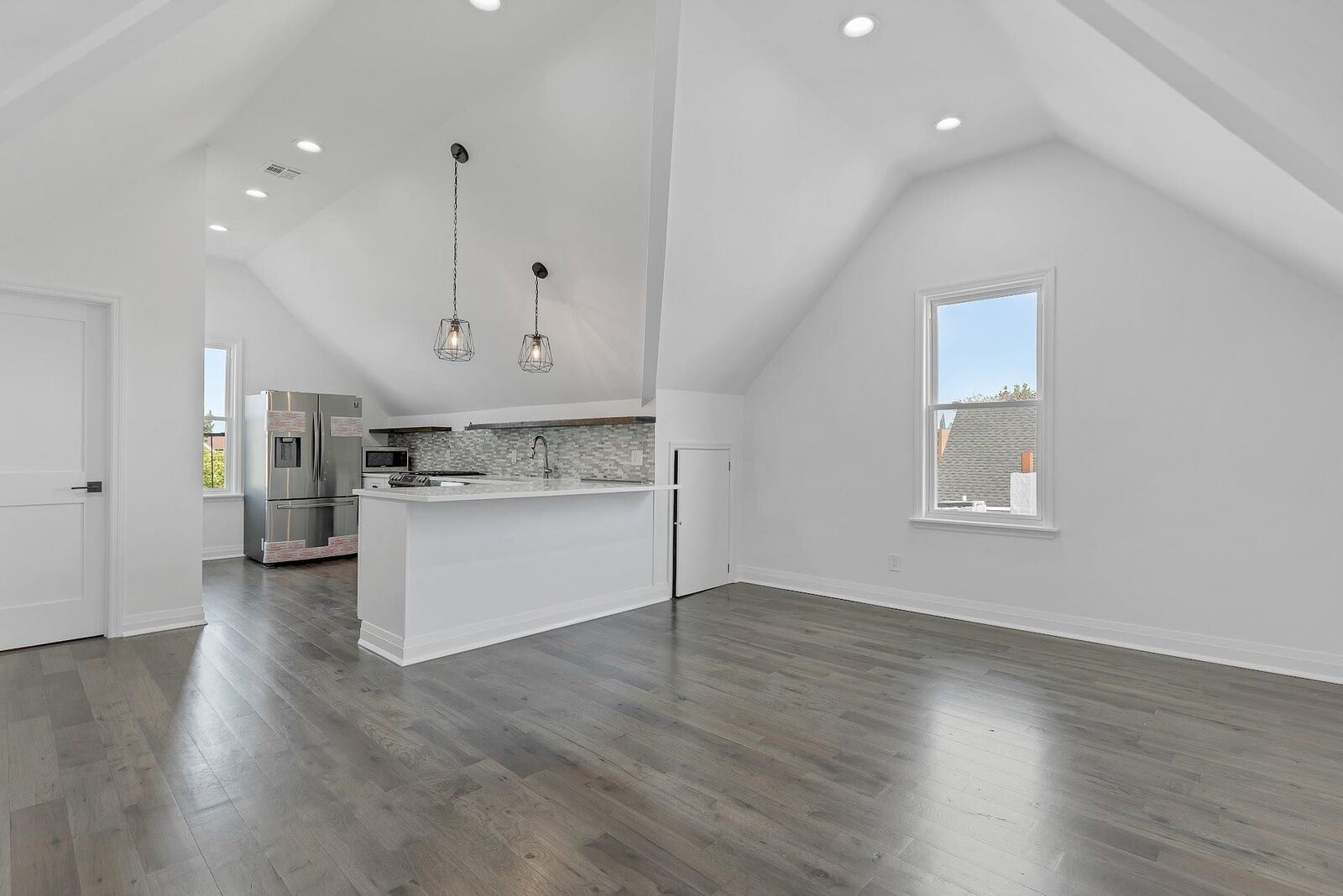 Property Photo: 208 Shippen St Apt 3 NJ 07086