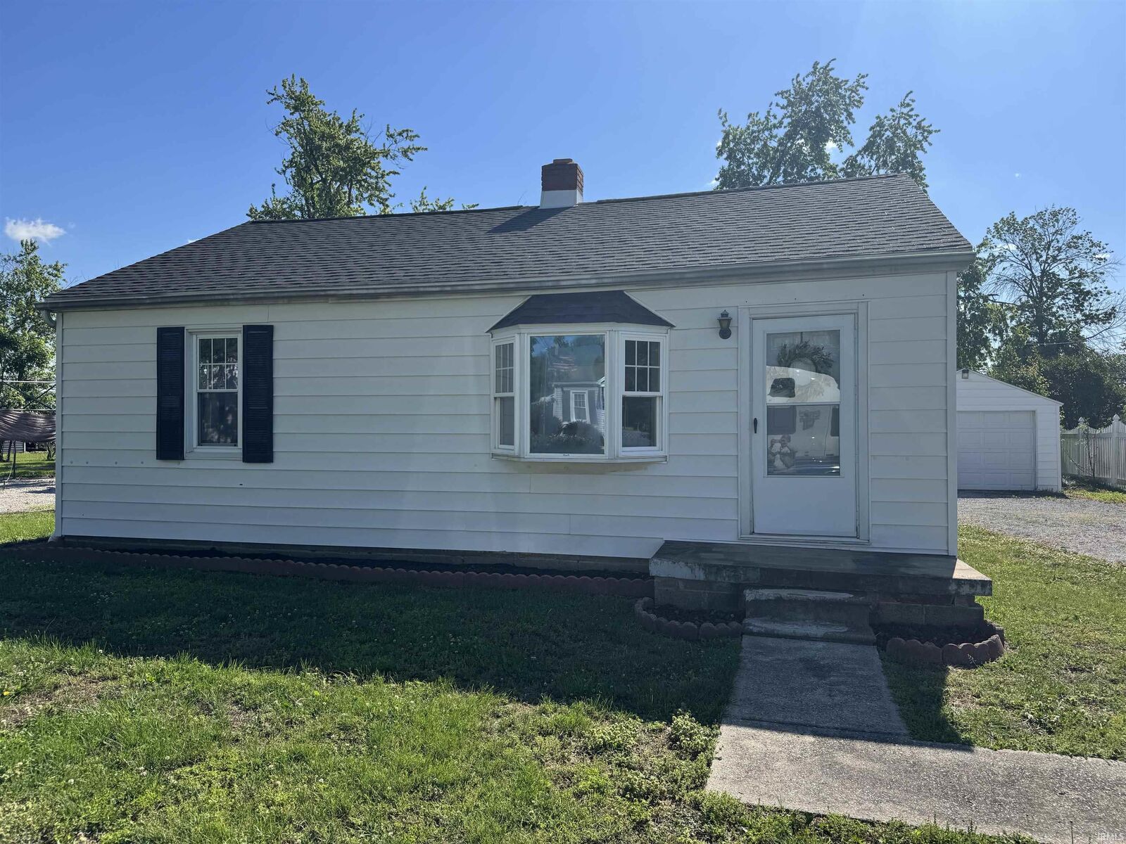 Property Photo:  5709 N Kerth Avenue  IN 47711 