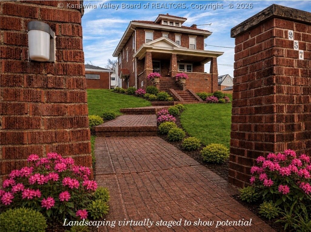 Property Photo:  957 Ridgemont Road  WV 25314 