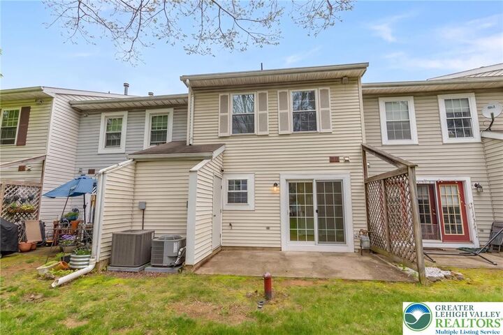 Property Photo:  104 Empire Court  PA 18020 