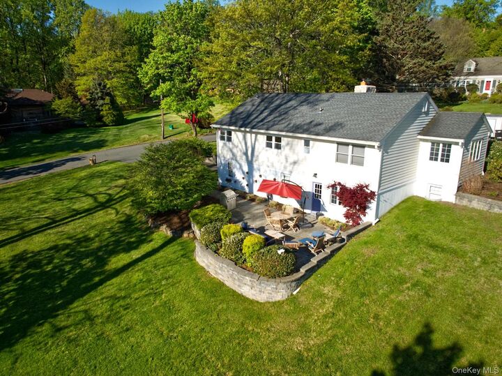 Property Photo:  102 Wydendown Road  NY 10960 