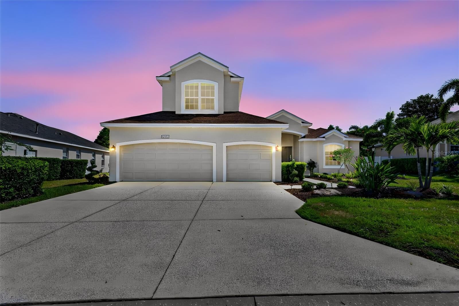 Property Photo:  13332 Purple Finch Cir  FL 34202 