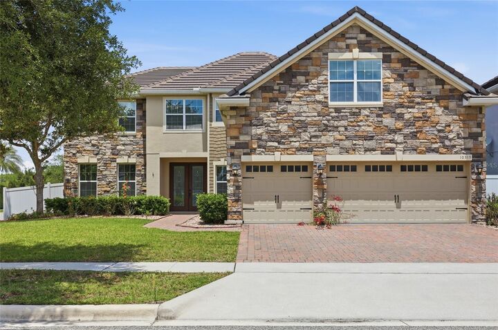 Property Photo: 10319 Lavande Drive FL 32836