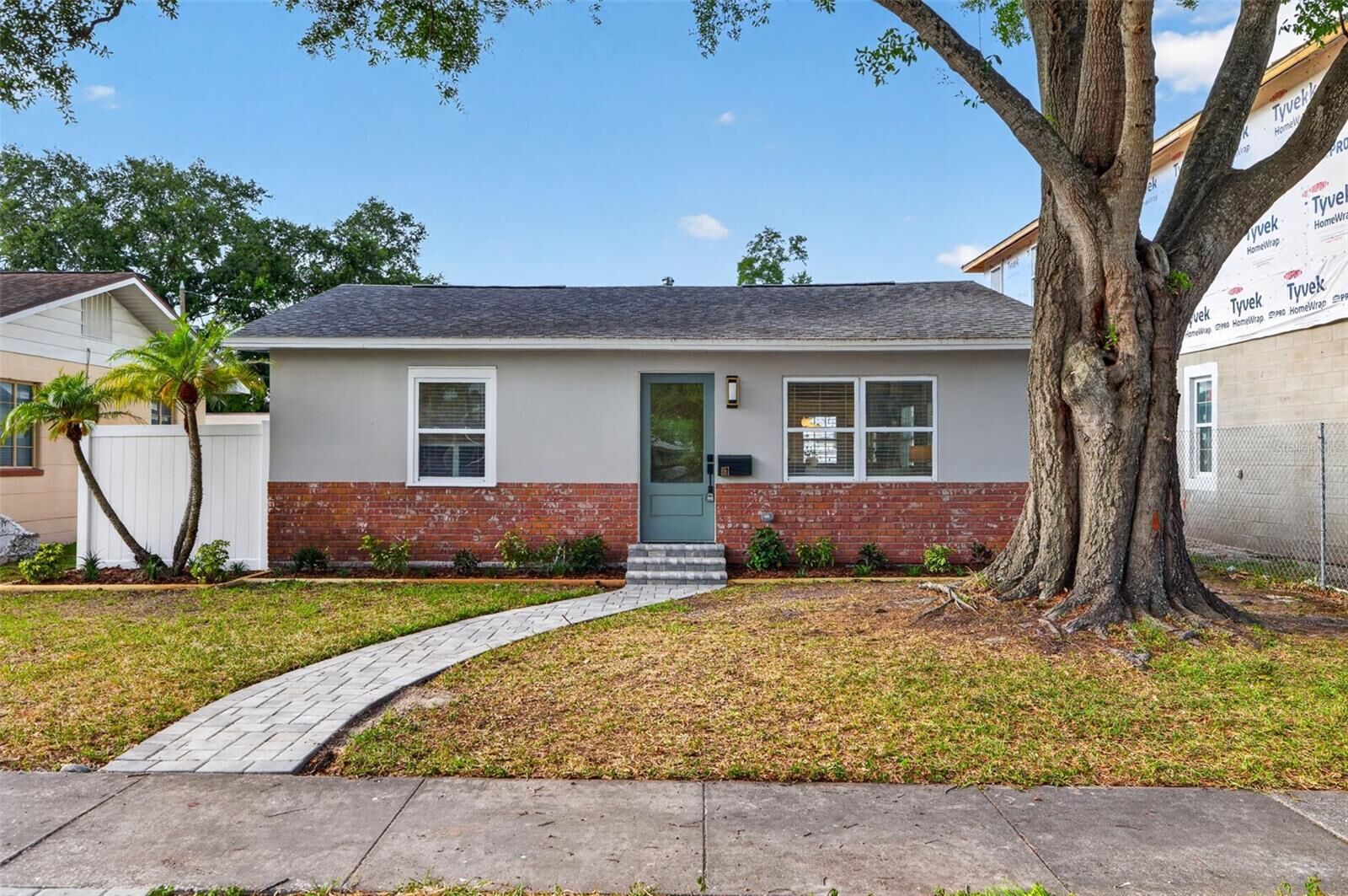 Property Photo:  861 45th Avenue N  FL 33703 